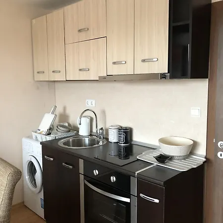 Aparthotel Palace De Luxe 3*
