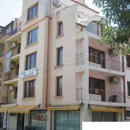 Aparthotel Palace De Luxe 3*