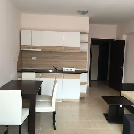 Palace De Luxe 3* Поморие