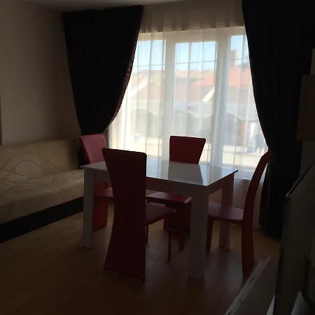 Aparthotel Palace De Luxe