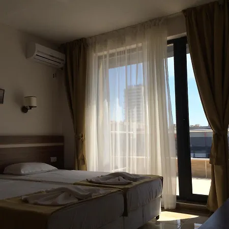 Palace De Luxe Поморие