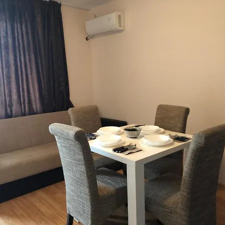 Palace De Luxe Aparthotel Pomorie