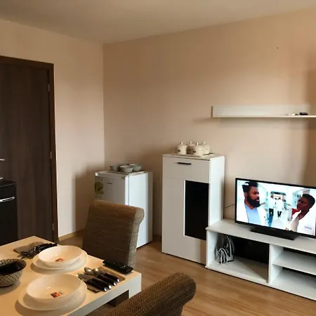 Palace De Luxe Aparthotel